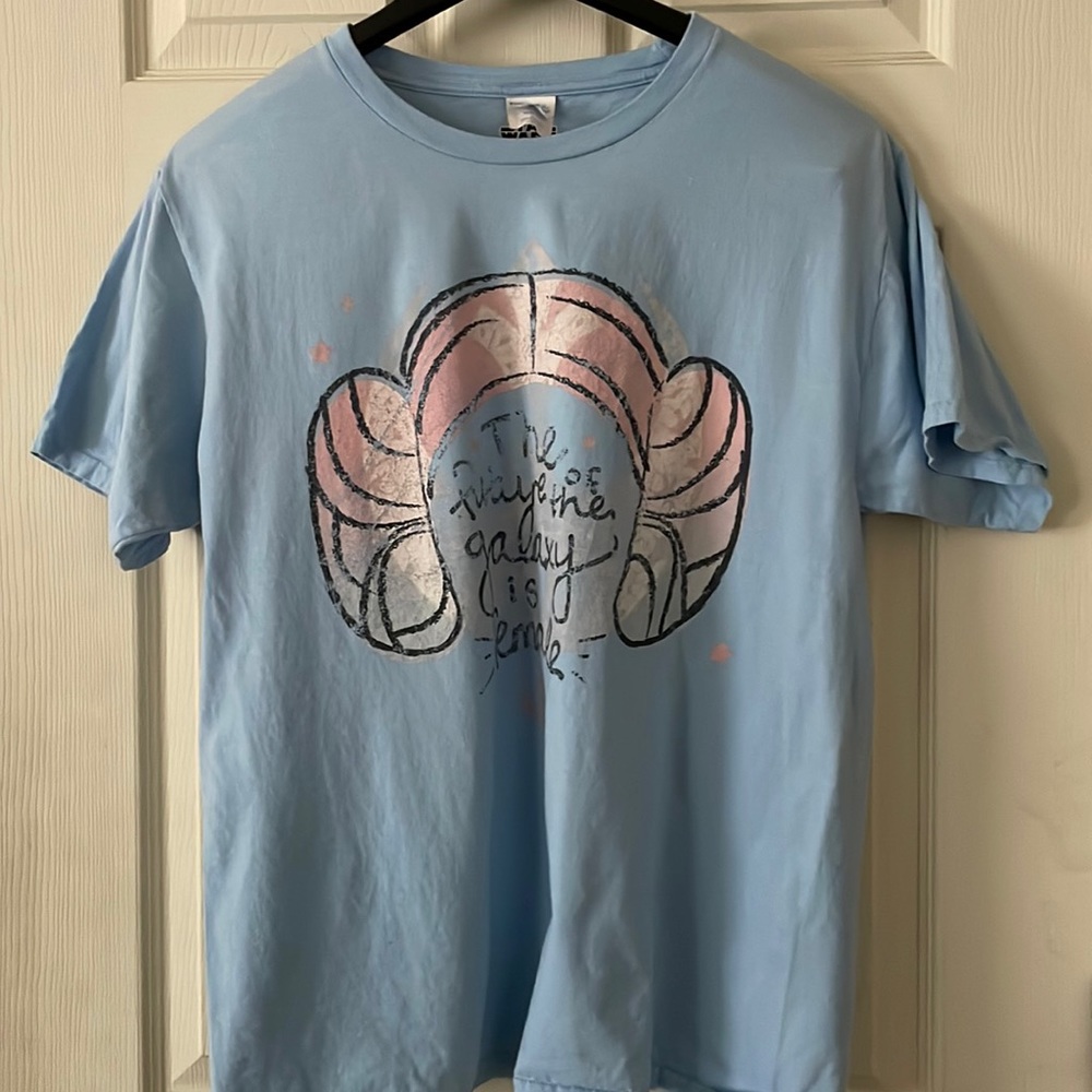Women’s Star Wars female empowerment tee